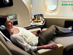 Dịch vụ nâng hạng vé EVA Air đi Chicago nhanh chóng, uy tín